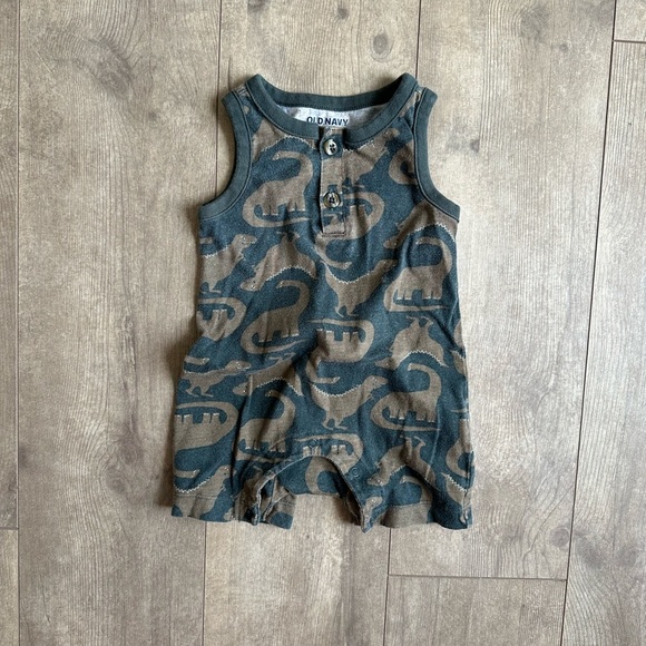 Old Navy Rustic Dinosaur Baby Boy Romper Size 3-6 Months - Picture 4 of 7